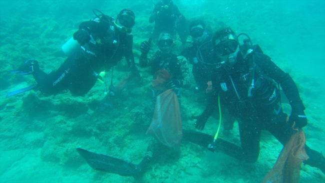 Bodrum'da "Cevat Şakir'in İzinden Gökova'ya" deniz dibi temizliği